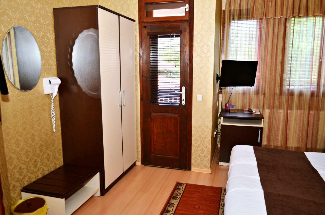 Family Hotel Maraya Arbanasi Eksteriør billede